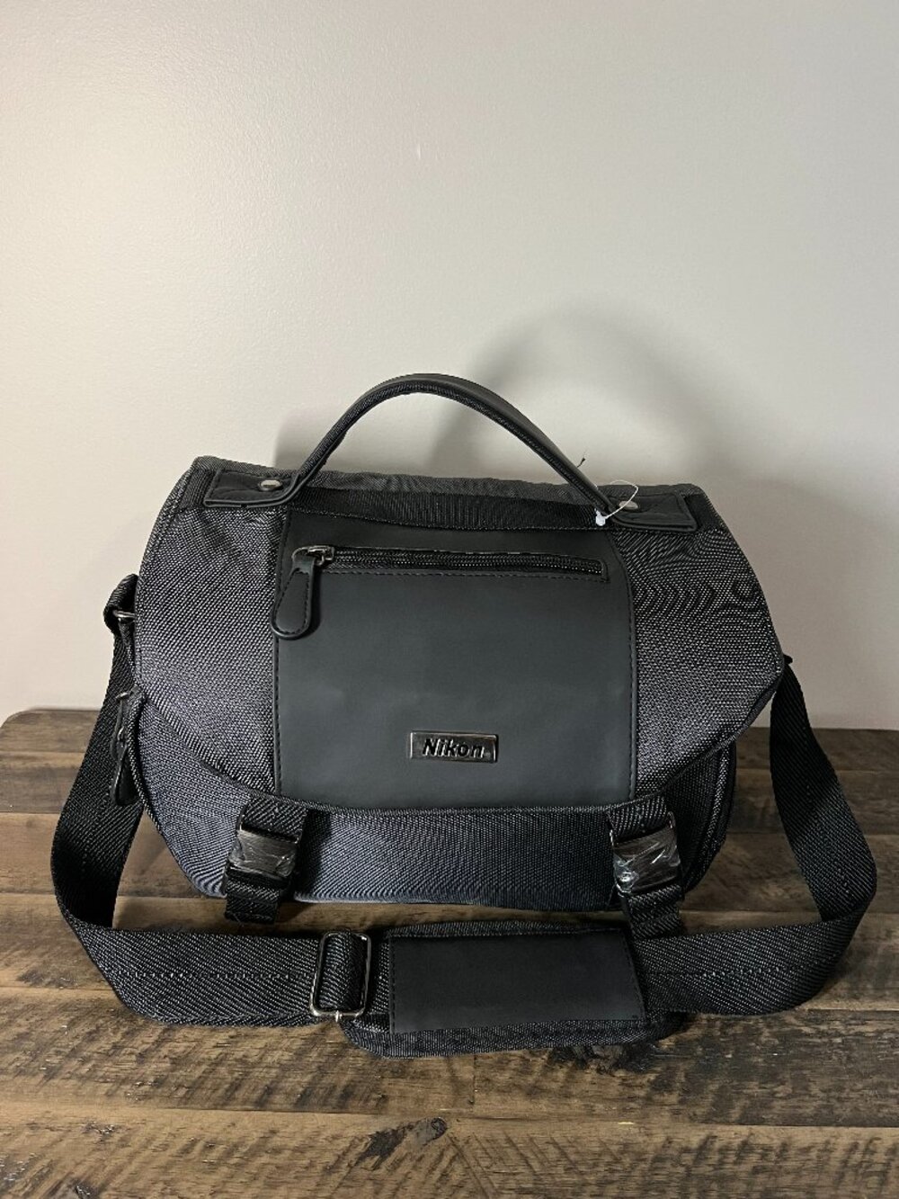 Nikon DSLR Camera Bag Black Padded Travel Case New With Tag